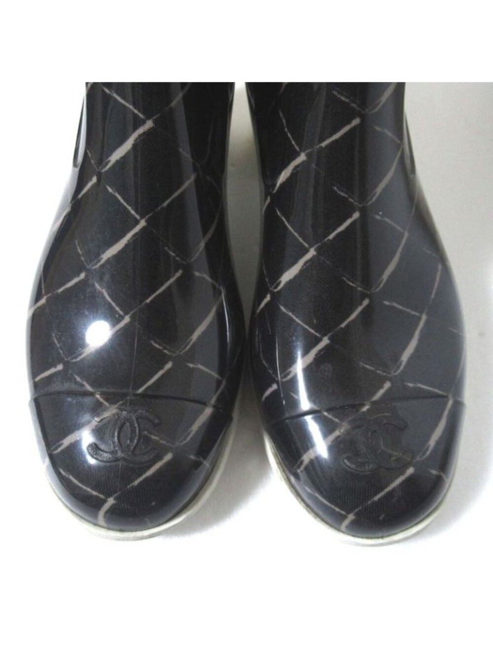 ★SOLD★ Chanel Quilted Pattern Rain Boots Size 37 Black - Picture 4 of 9